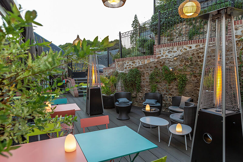 Propane-Patio-Heaters-for-Garden-Terrace-at-Greenfield-Caf&eacute;