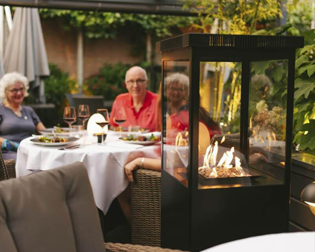 Outdoor-Dining